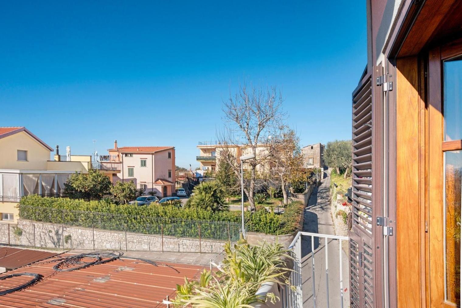 Maison Vico94 ヴィーコ・エクエンセ エクステリア 写真